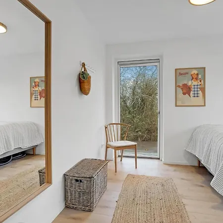 Amazing In Rm With 4 Bedrooms And Wifi * Rømø Kirkeby