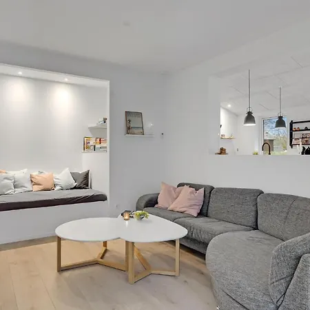 Amazing In Rm With 4 Bedrooms And Wifi Ferienhaus